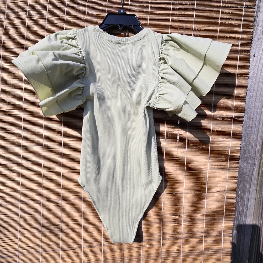 Soft ribbed puff sleeve body suit from ZARA S - Picture 5 of 6
